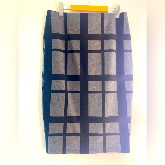 Jules & Leopold Pencil Skirt - Picture 5 of 8